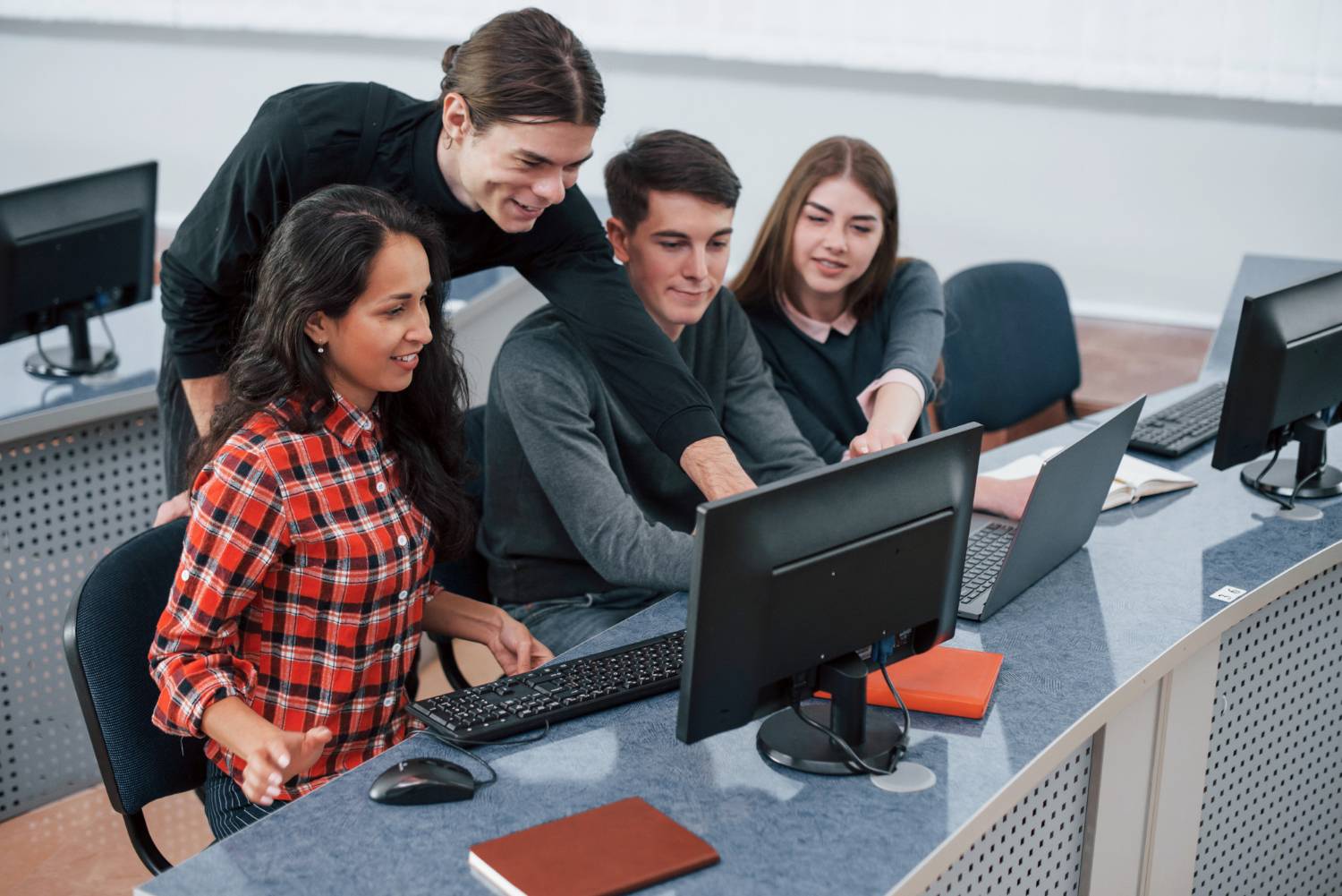 Top 10 Digital Marketing Institutes in Lucknow (2025)