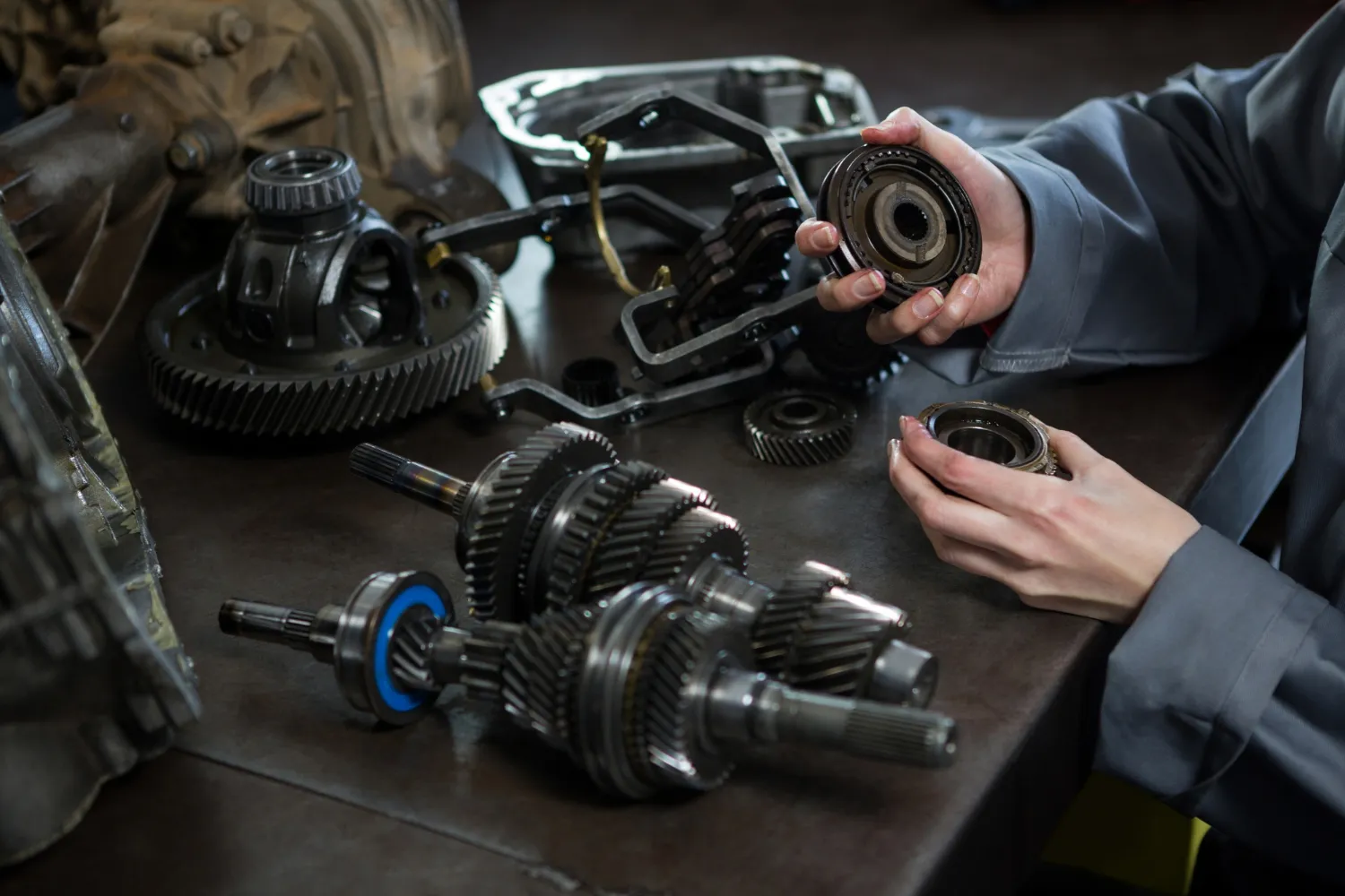 Hydraulic vs Electric Power Steering: Replacement Guide